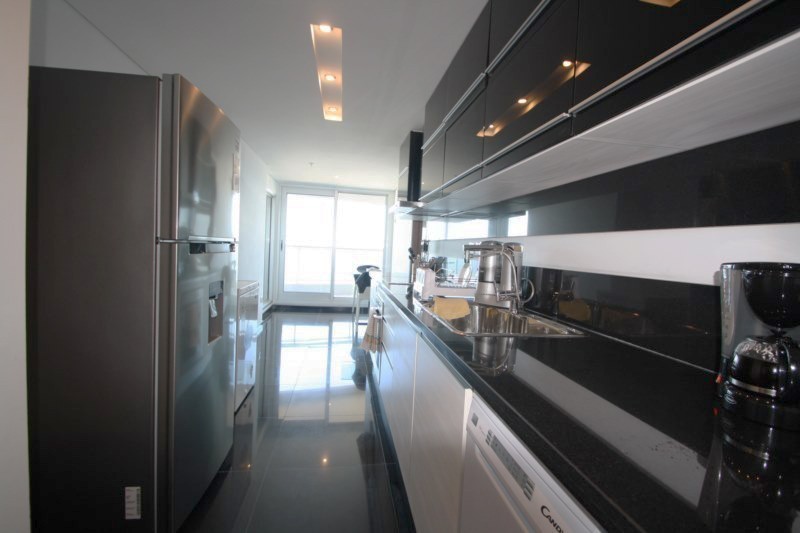 Espectacular departamento en piso alto en Brava!! 